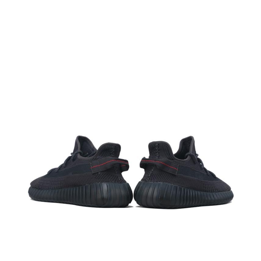 YZY Boost 350 V2 „Triple Black Matte“ Sneakers (nicht reflektierend)
