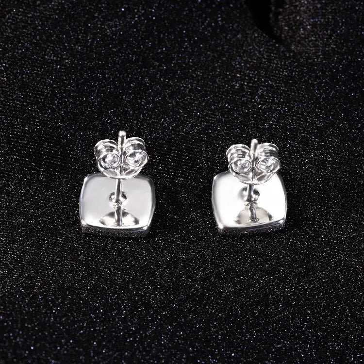 Boucles d'oreilles à tige en argent sterling 925 et moissanite carrées