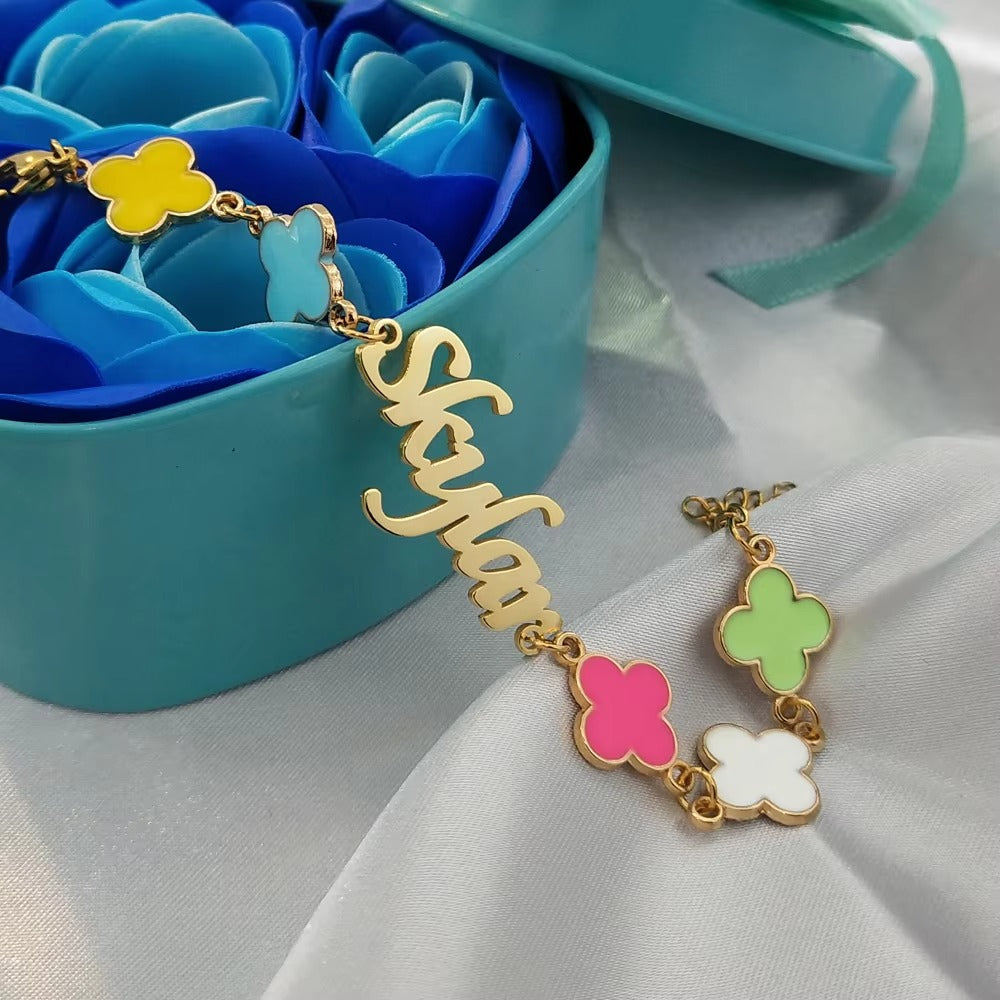 Kleeblatt-Armband mit individuellem Namen