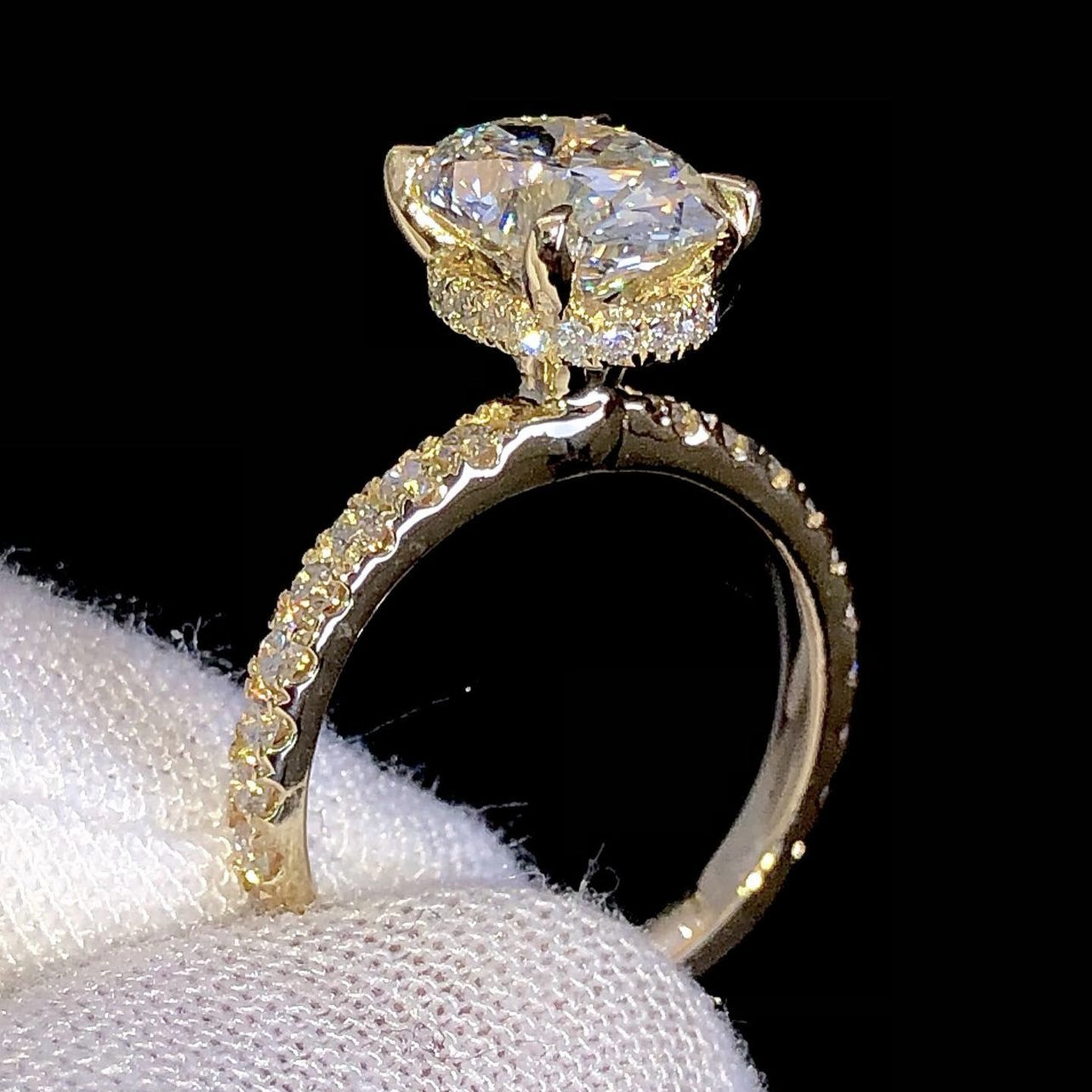 Bague de fiançailles en or massif 18 carats avec diamants moissanites taille ovale 1 carat et 2 carats
