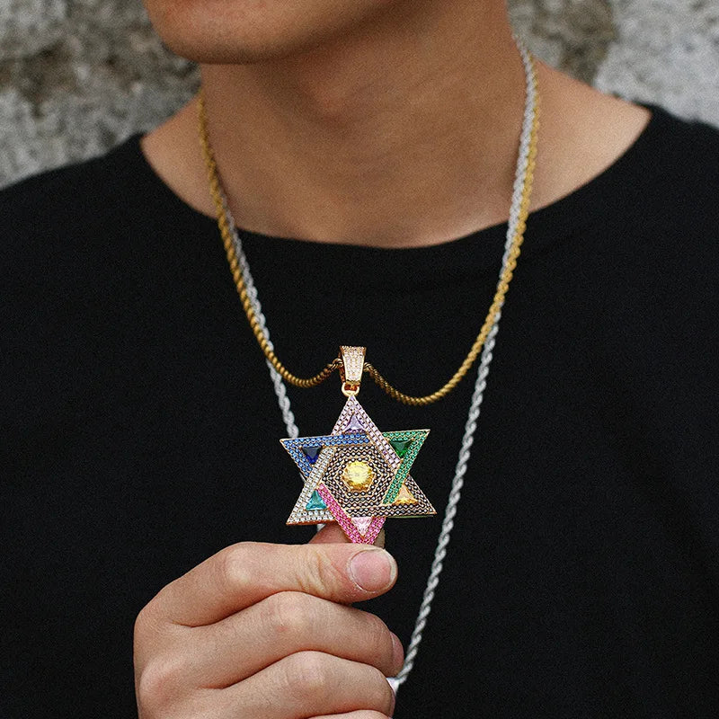 Blingy Iced Out Mehrfarbige Davidstern-Halskette