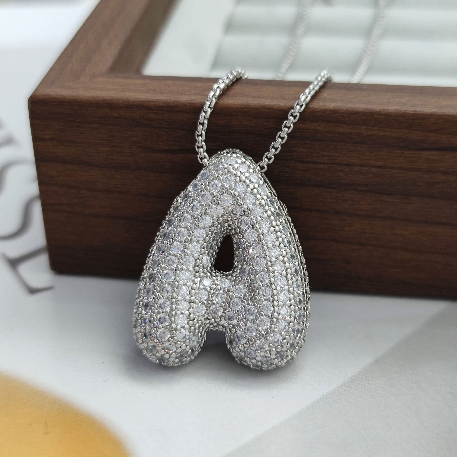 VVS Jewelry™ Chubby Bubble Halskette mit Anfangsbuchstaben
