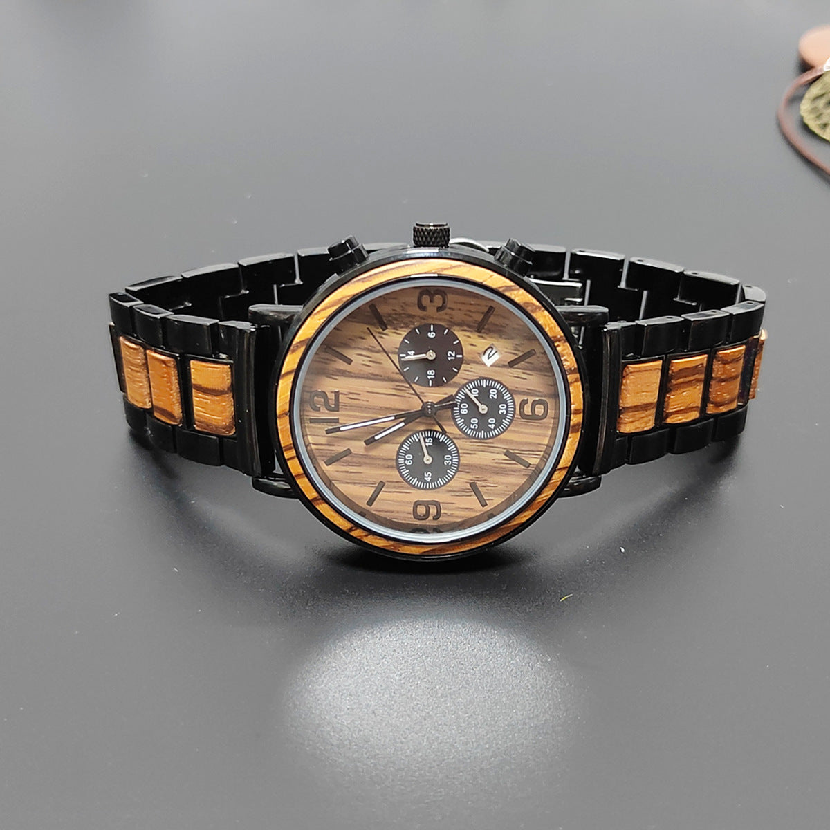 Die Espresso wasserdichte klassische Herrenuhr mit Holzmaserung