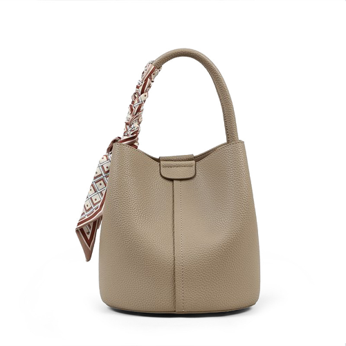 VVS Iconic Bucket Bag aus Leder