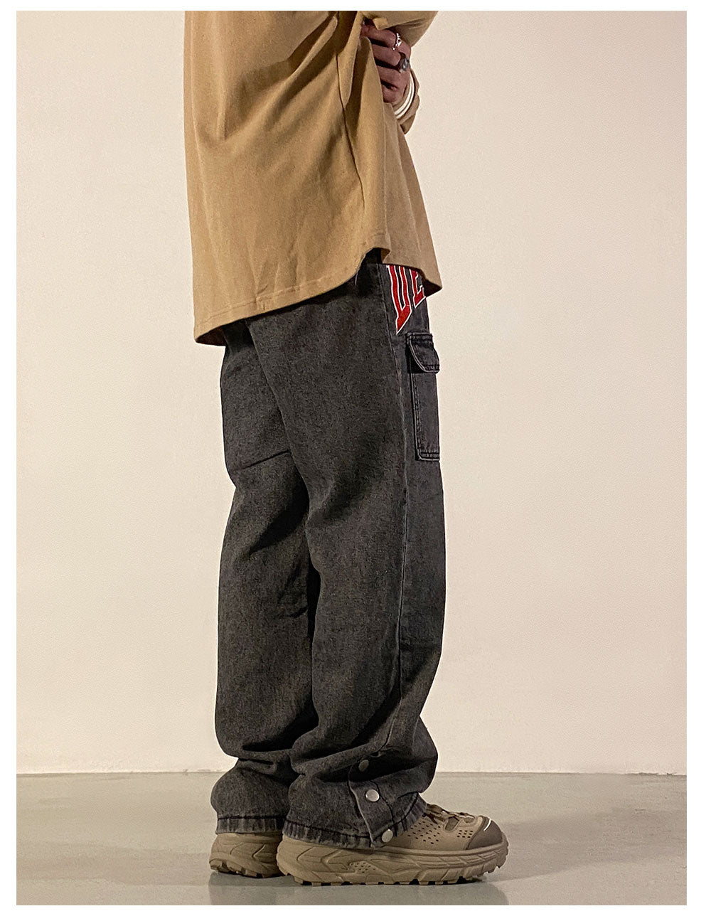 Bestickte Baggy-Jeans