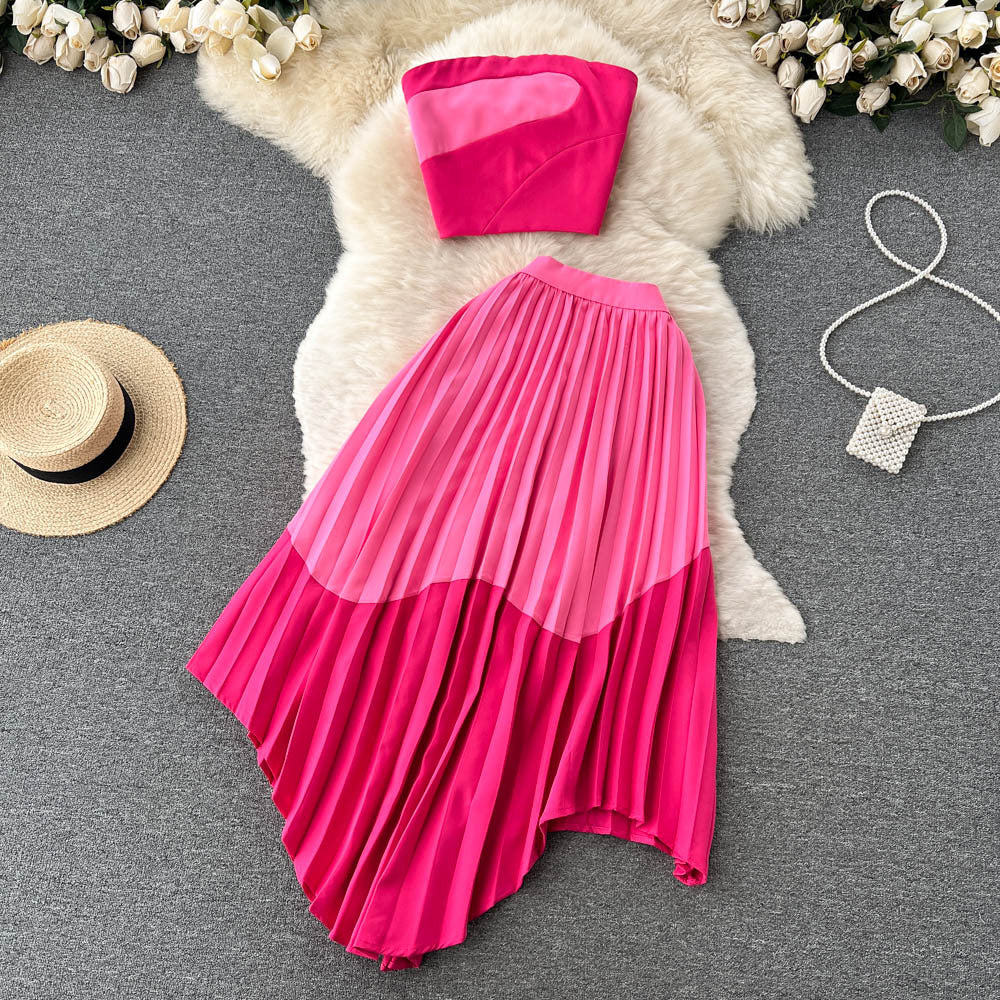 Sommerkleid-Set mit Schlauch- und Faltenrock