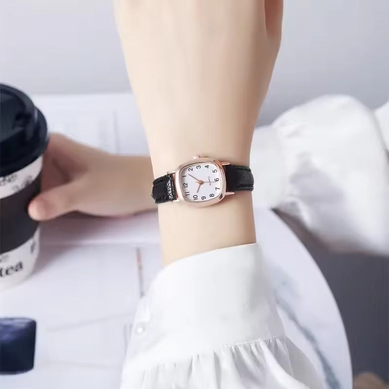 Braune Retro-Damenuhr mit quadratischem Lederarmband