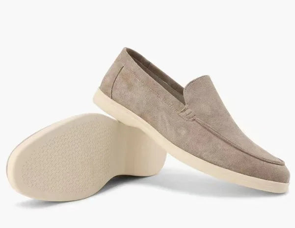 Graue Slipper aus Wildleder von FROSTÉ