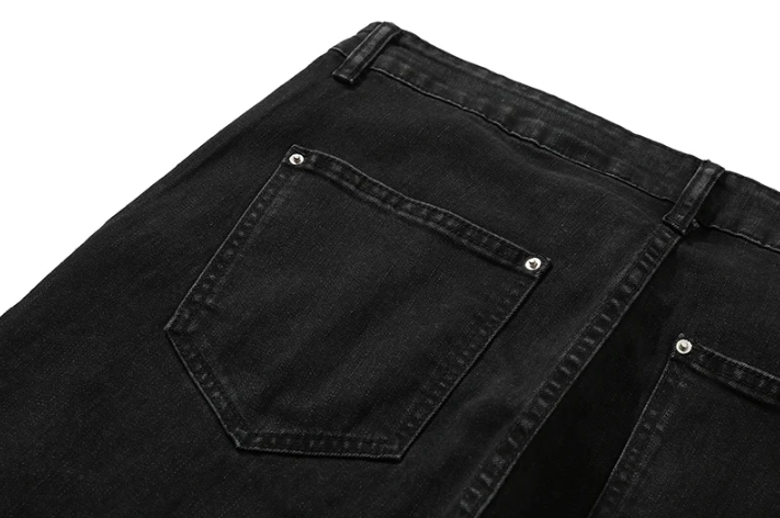 Lässige, gerade, zerrissene VVS-Jeans im Oversize-Stil