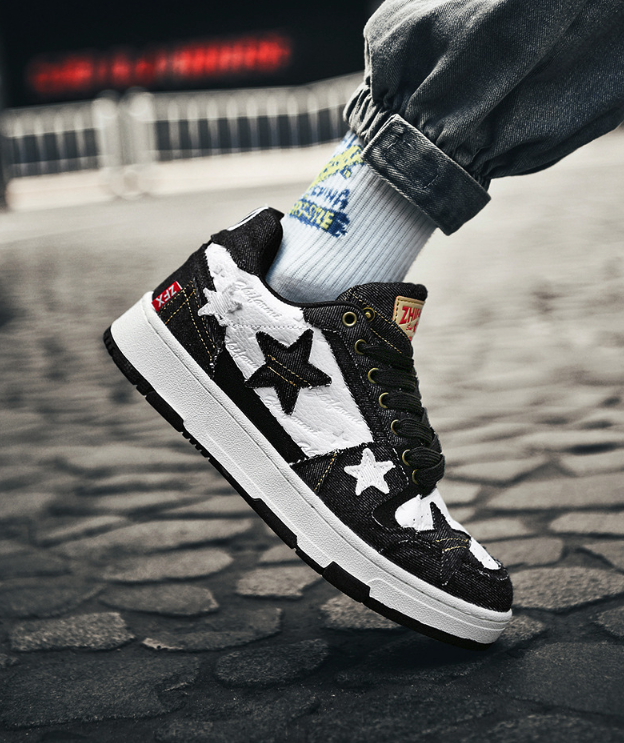Lässige Boardschuhe mit Retro-Star-Elementen