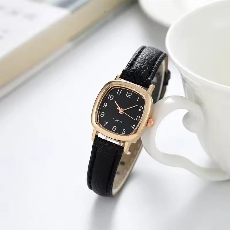 Braune Retro-Damenuhr mit quadratischem Lederarmband
