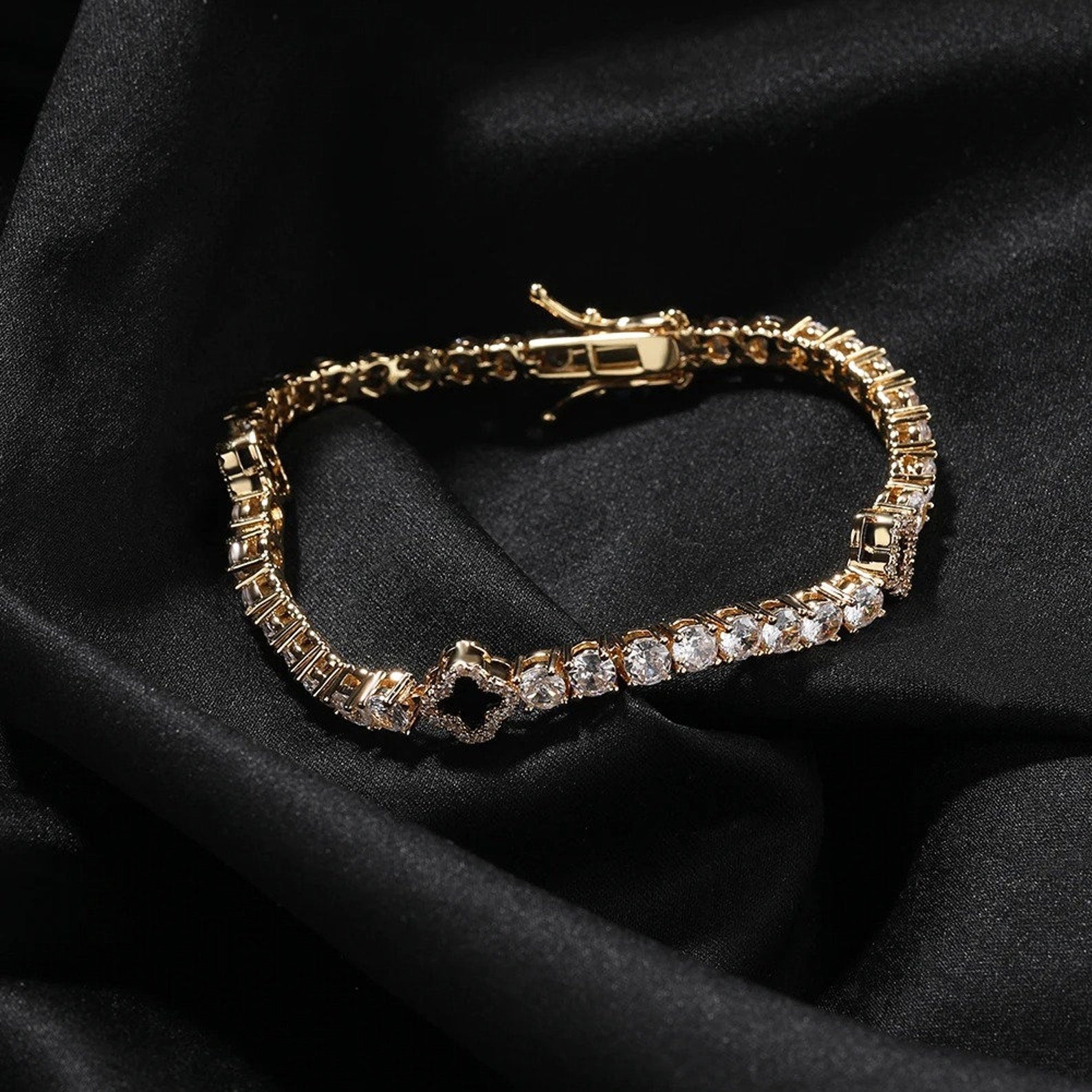 Bracelet tennis diamant trèfle à 4 feuilles VVS Jewelry