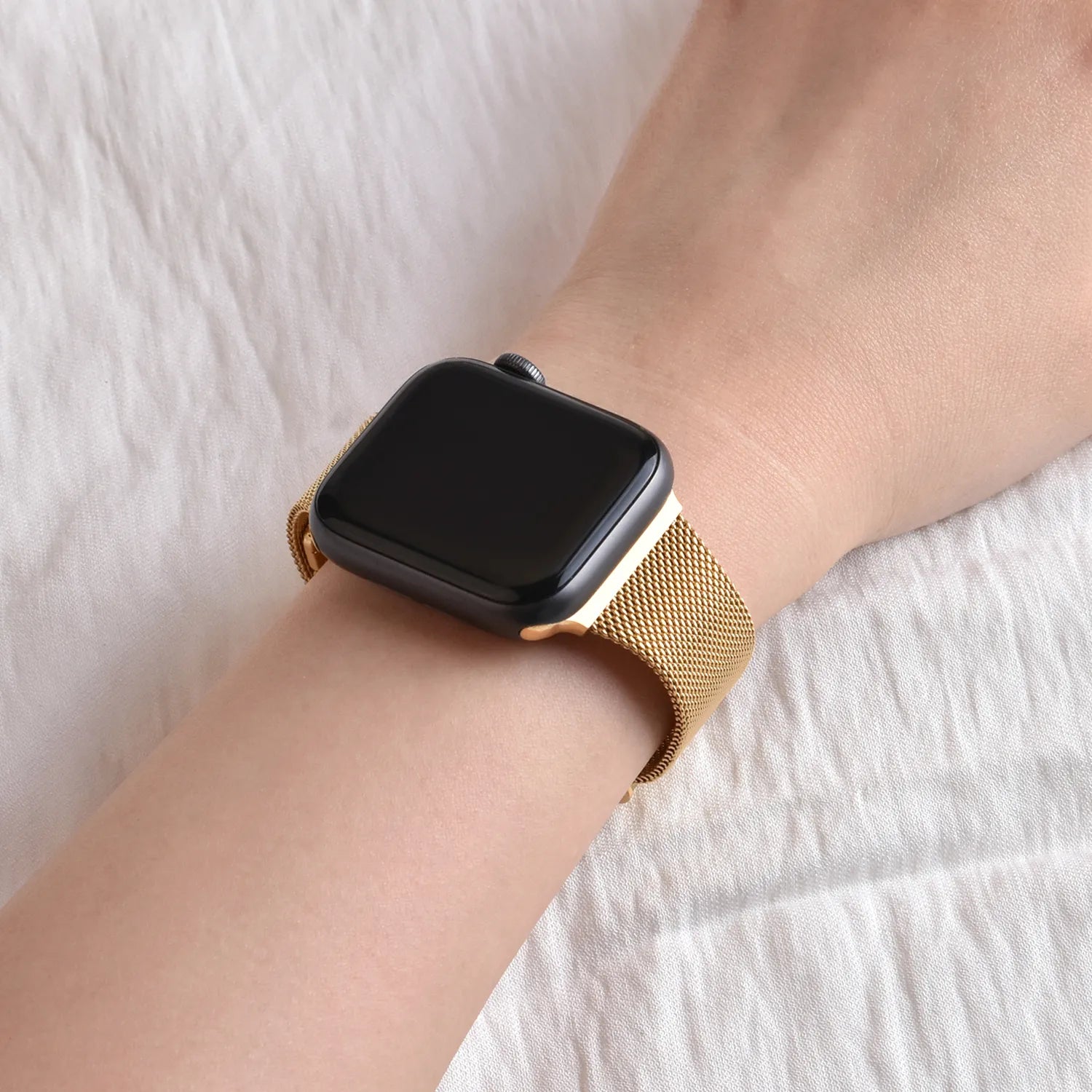 Schmal geschnittenes Metallarmband für die Apple Watch