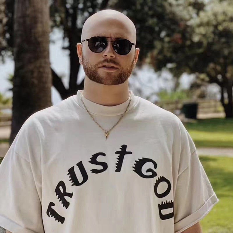Kanye „Trust God“-T-Shirt