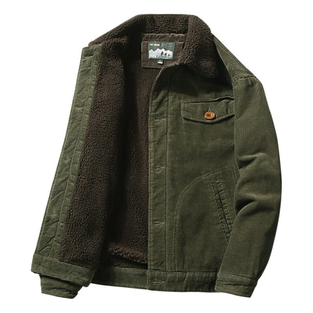 Klassische Cord-Winterjacke
