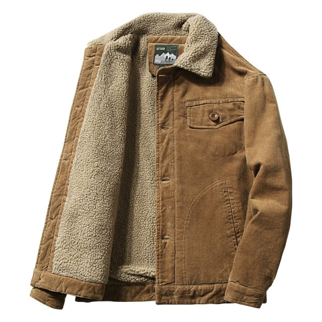 Klassische Cord-Winterjacke