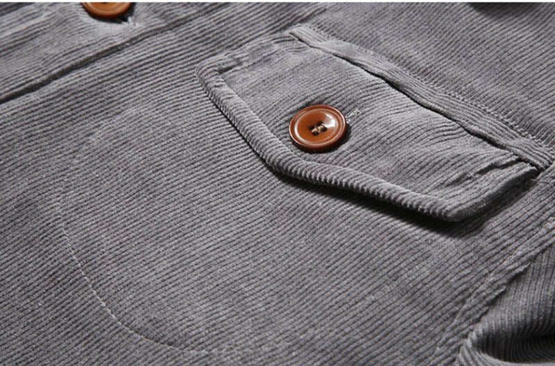 Klassische Cord-Winterjacke