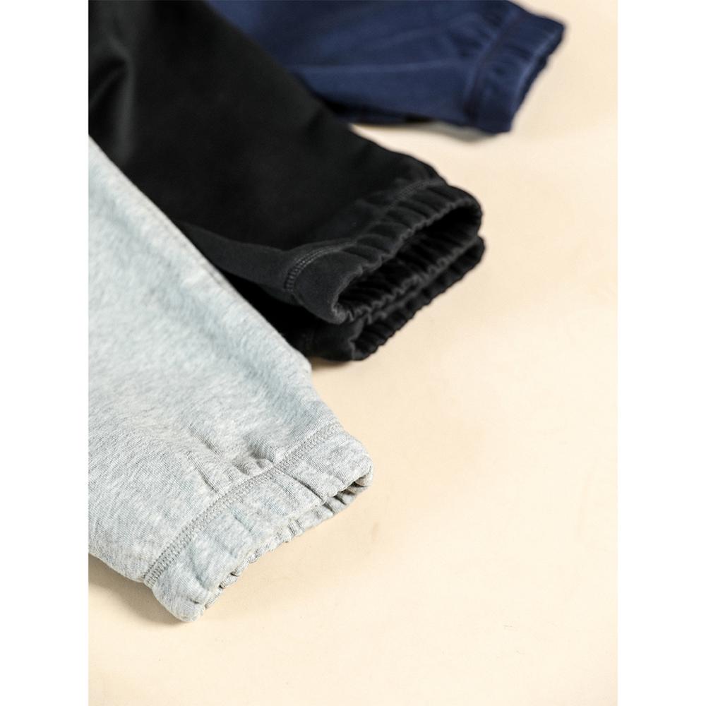 Schlanke Jogginghose