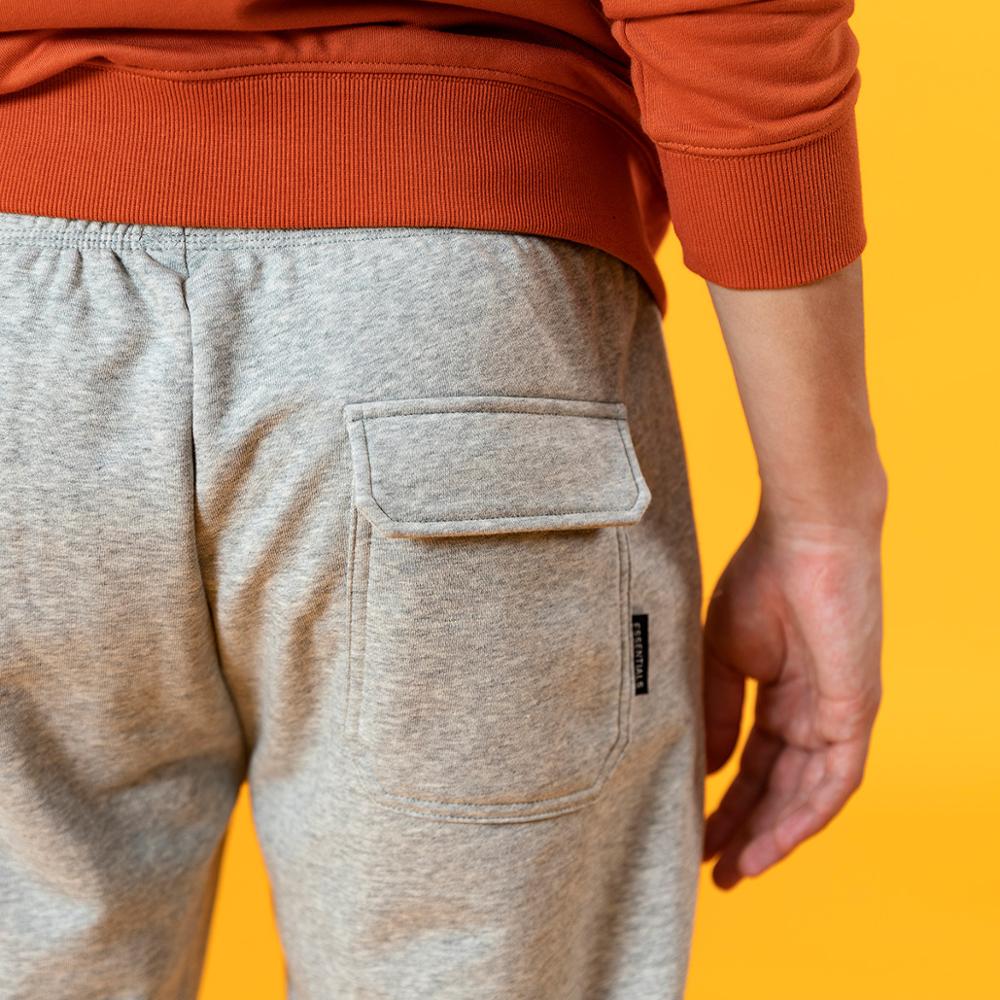 Schlanke Jogginghose