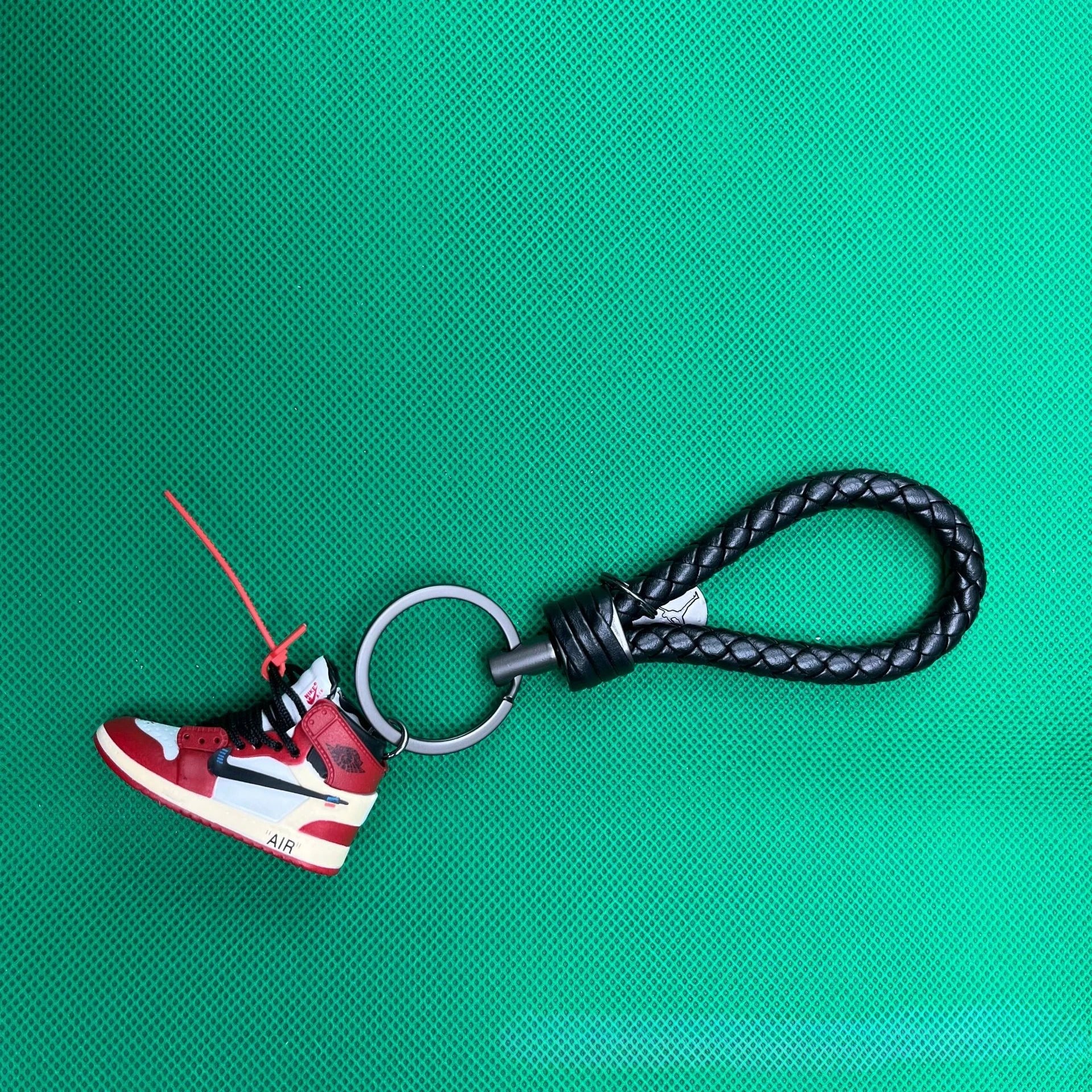 Miniatur-Air-Jordan-Schlüsselanhänger – das ultimative Geschenk für Basketball-Fans