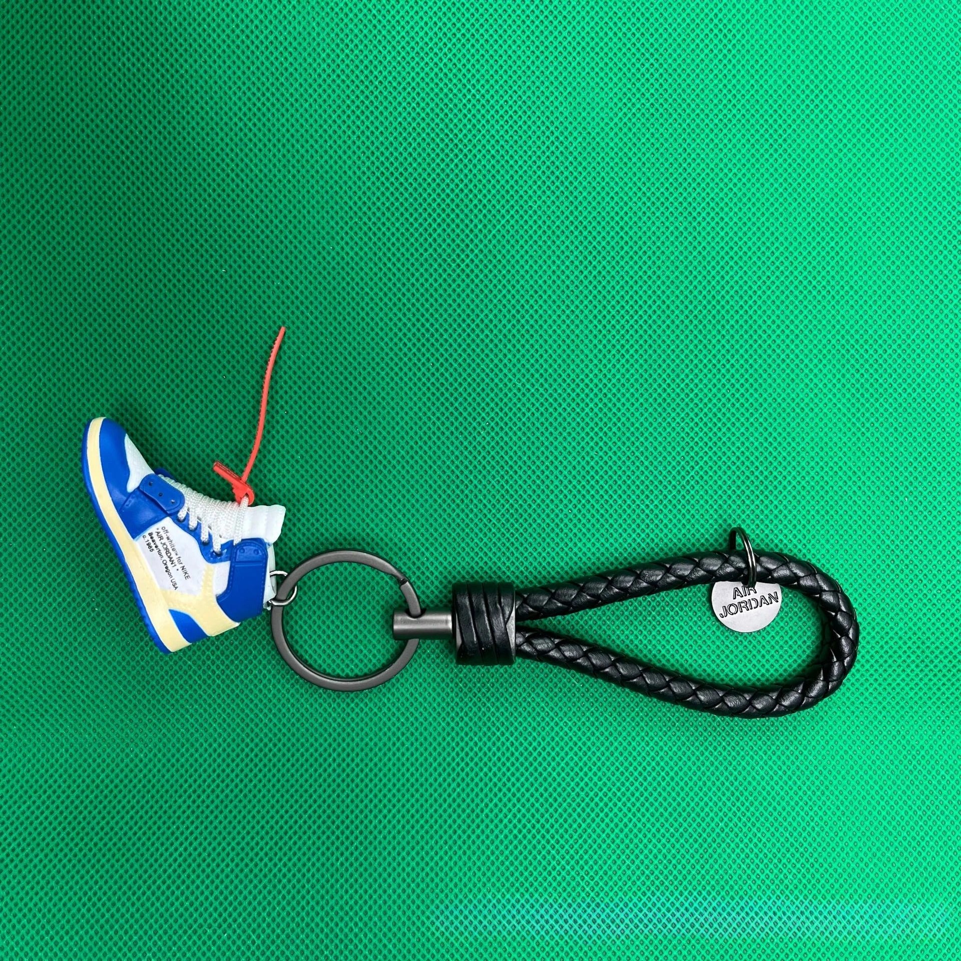 Miniatur-Air-Jordan-Schlüsselanhänger – das ultimative Geschenk für Basketball-Fans