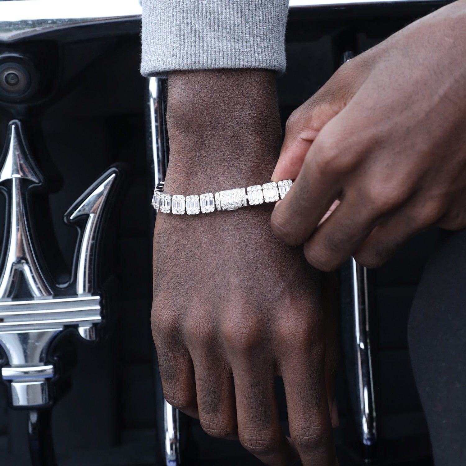 VVS Jewelry hip hop jewelry VVS Jewelry 9MM Baguette Tennis Chain + FREE bracelet