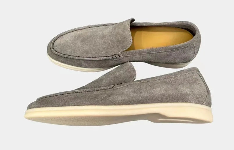 Graue Slipper aus Wildleder von FROSTÉ