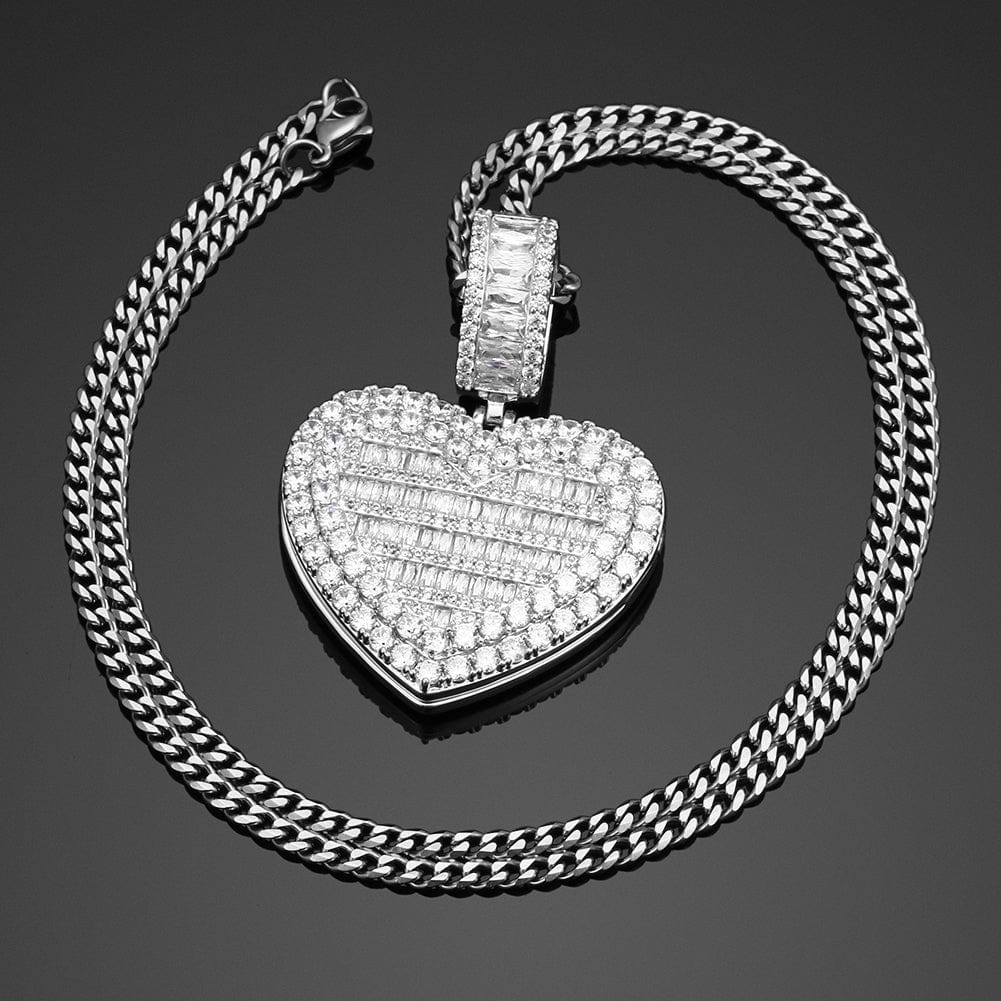 VVS Jewelry hip hop jewelry Fully Iced Custom Heart Baguette Picture Pendant