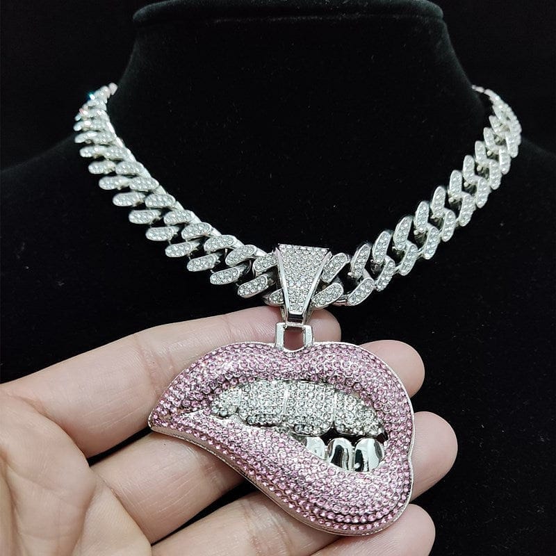 VVS Jewelry hip hop jewelry Fully Iced Out Pink Biting Lip Cuban Pendant Chain