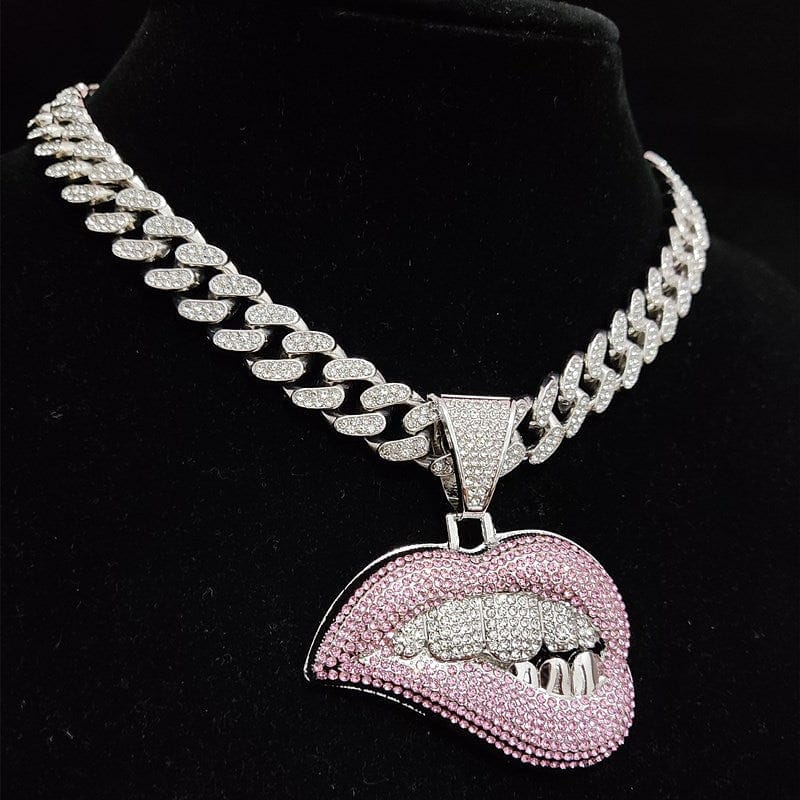 VVS Jewelry hip hop jewelry Fully Iced Out Pink Biting Lip Cuban Pendant Chain